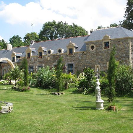 Le Clos Saint Fiacre Hotell Carentoir Exteriör bild